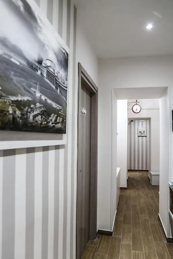 ** Bed & Breakfast B&B Caracciolo 109 Naples Italy