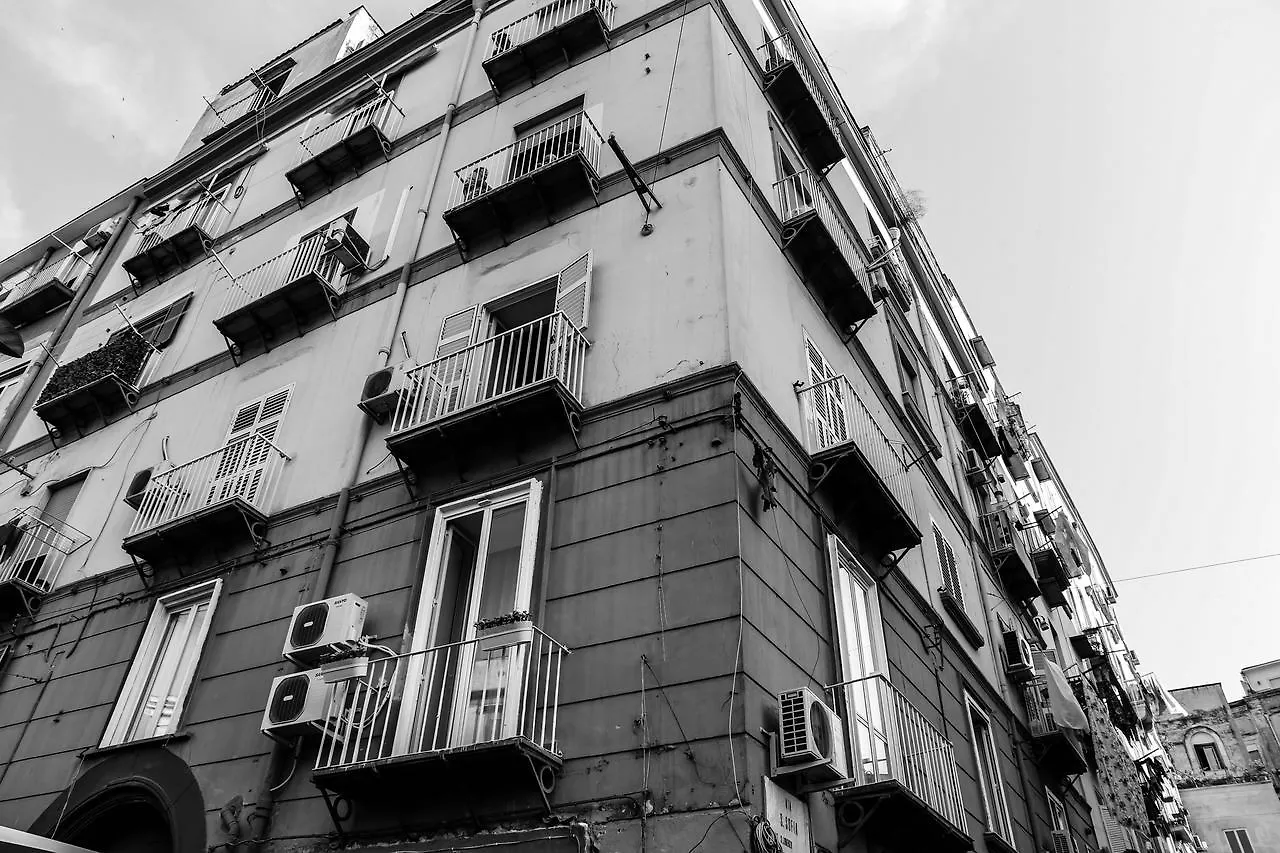 B&B Caracciolo 109 Naples Bed & Breakfast